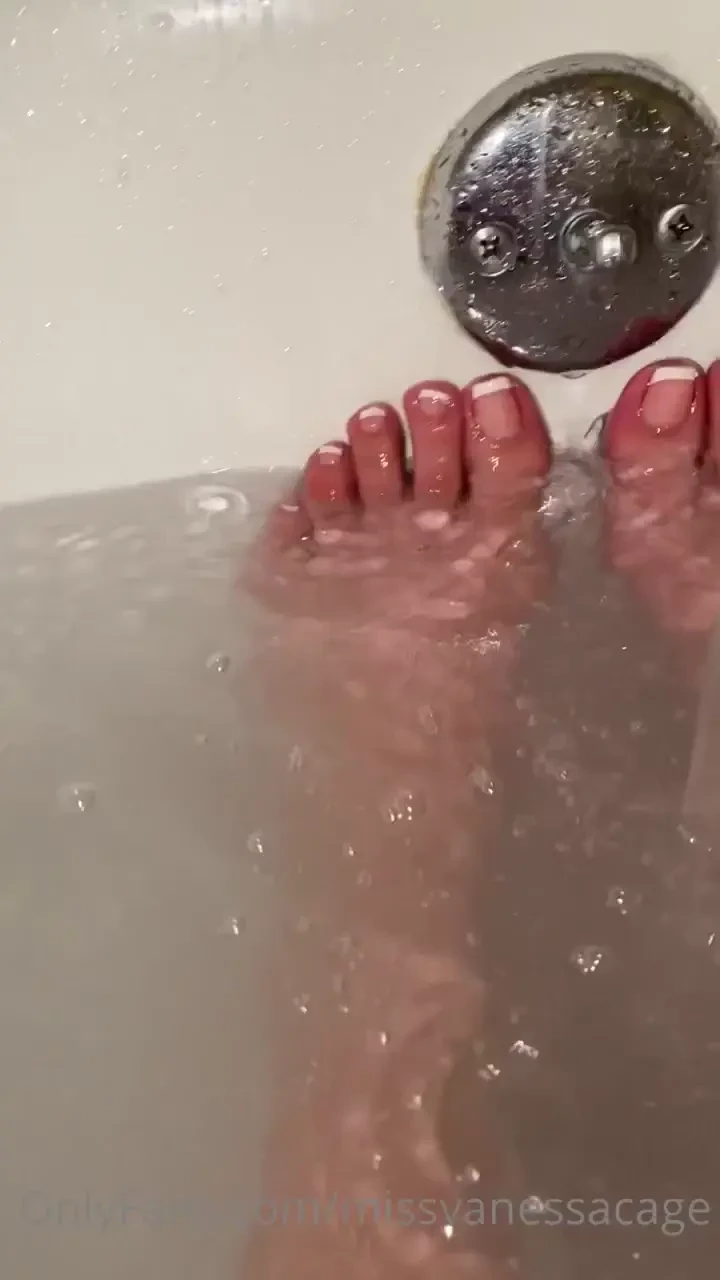 Who s going to pay for these pretty little toes to get painted again 