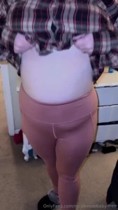 I m so bored someone come play with me