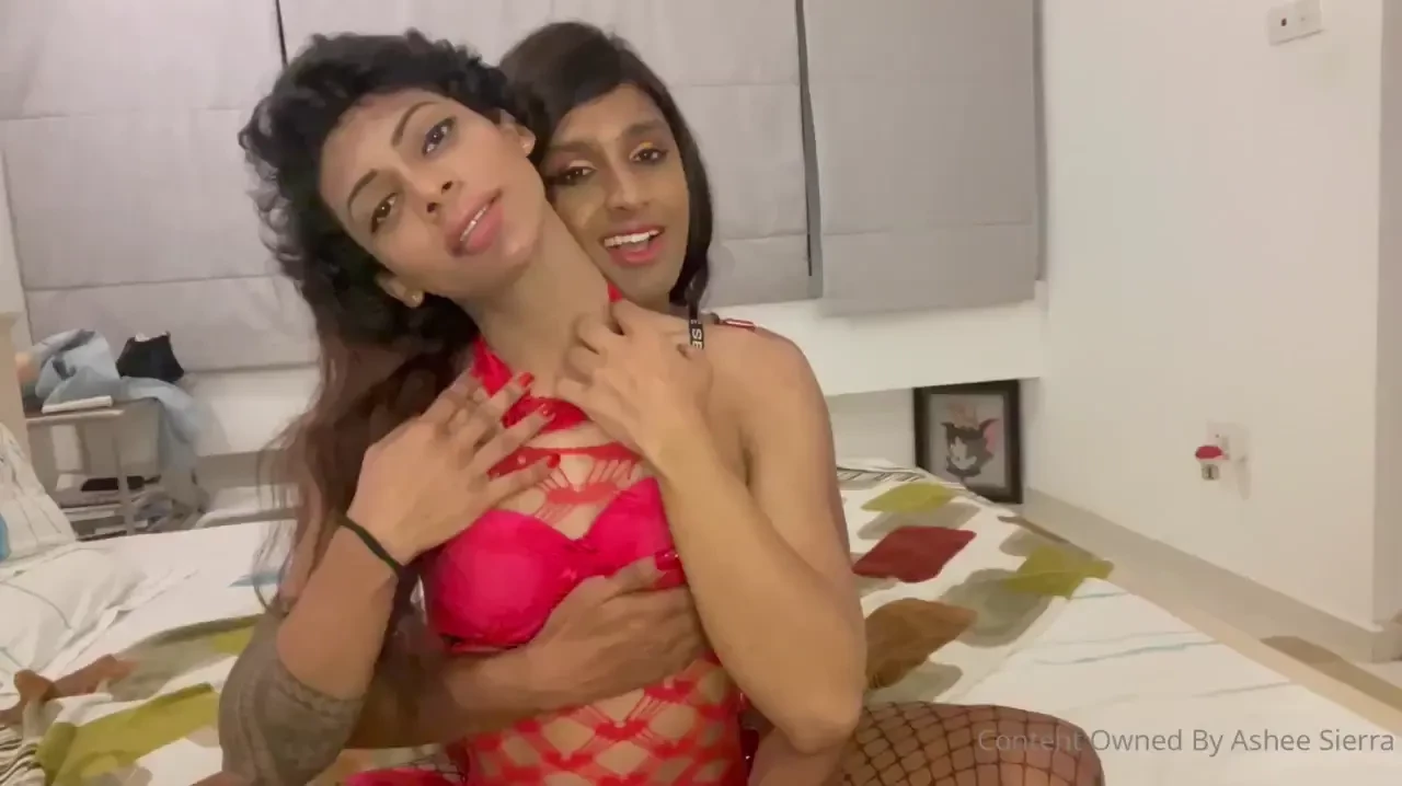 Watch how i fukd a hot sissy in different positions we kissed we get 