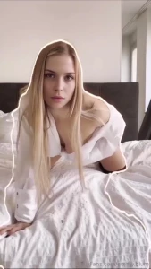 I am waiting for you to sit behind me