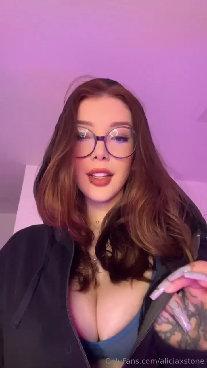 Tell me baby should i take it all off slowly for u 