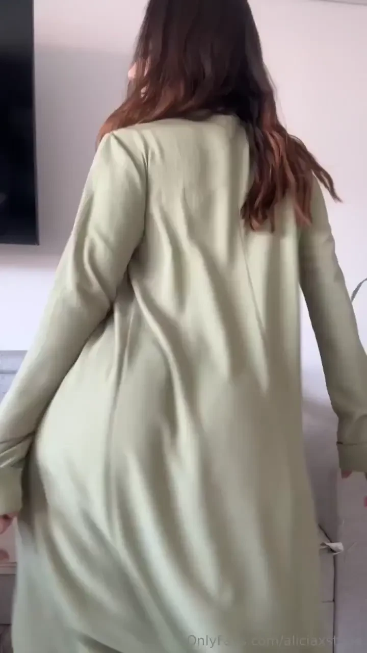 Wanna dance with me bbyy 