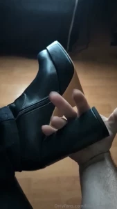 I d rather someone take my boots off for me