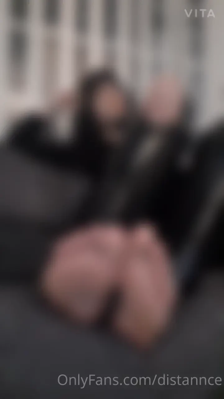 Any feet lovers unlock to see whole clip 