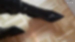 Can you resist the shine unlick to see whole clip