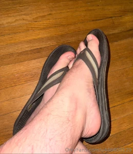 Long day in the office couldn t wait to let my toes out part 1