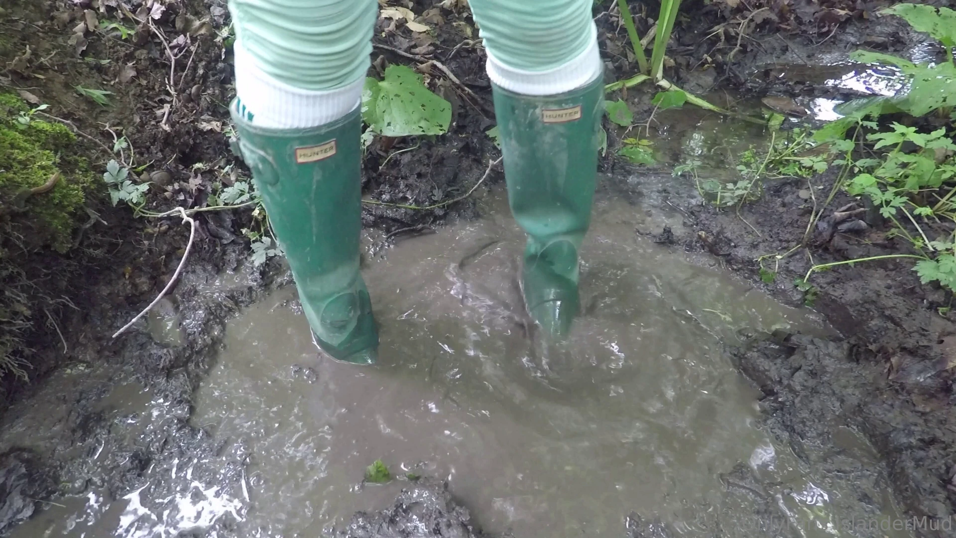 I love these hunter boots the only issue is that they leak purchase part 1 