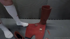 First time ever destroying a pair of hunter boots these were way to part 6