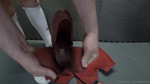 First time ever destroying a pair of hunter boots these were way to part 1