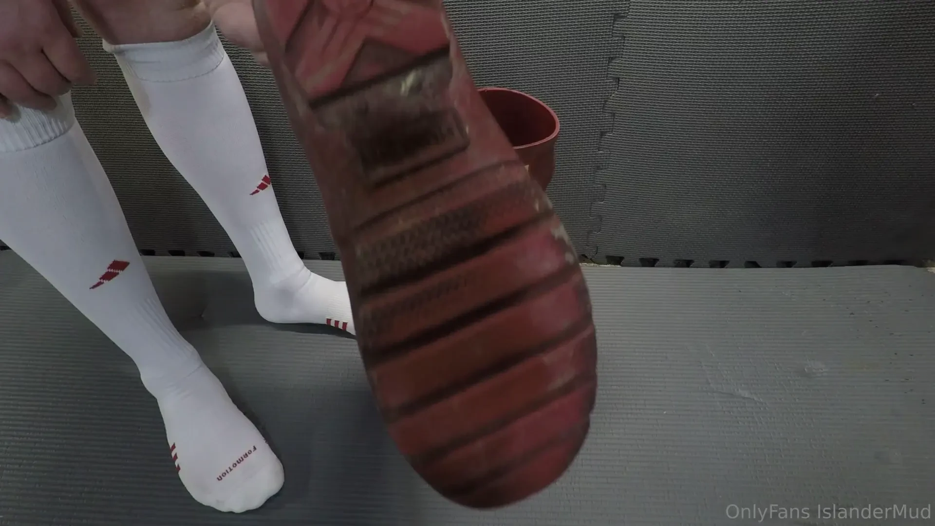 First time ever destroying a pair of hunter boots these were way to part 4 