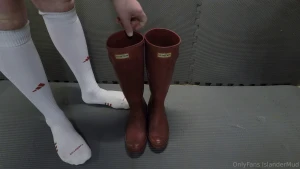First time ever destroying a pair of hunter boots these were way to part 3