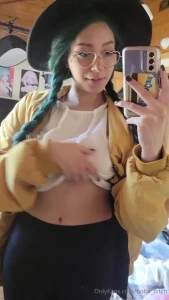 I know it s humpday but my tiddies just looked tooooo good