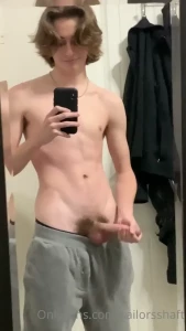 I can t decide on which video is the hottest to post on reddit