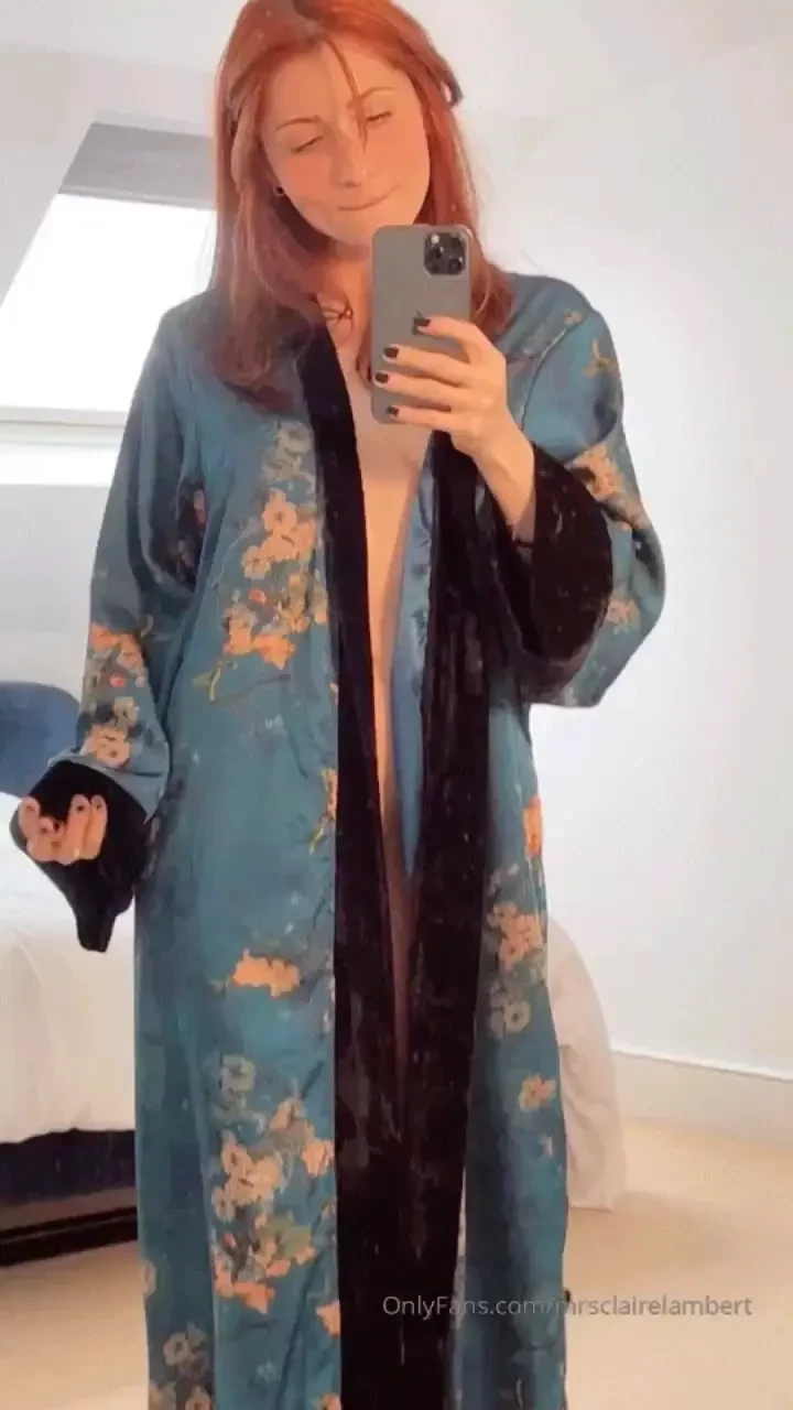 Gif may i be your mid-day work distraction 