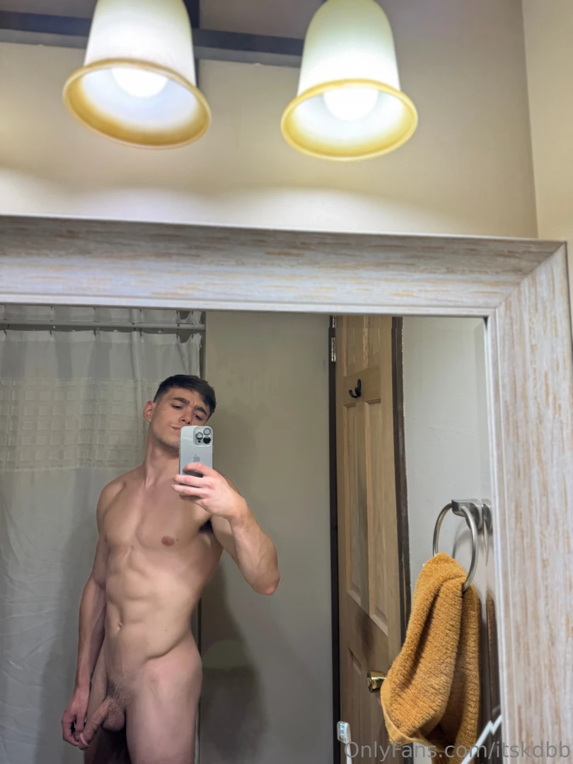 Love me a good mirror pic 