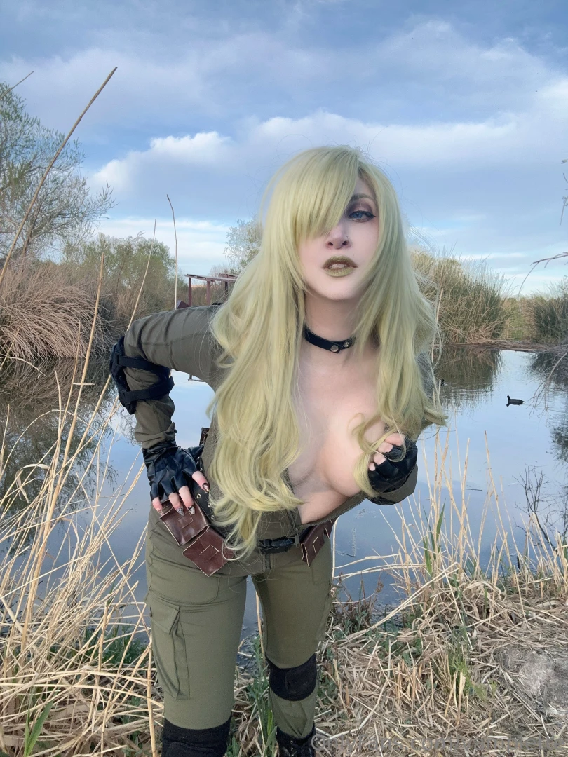 I woke up with a headache but i m gunna try to nap so i can catch up 