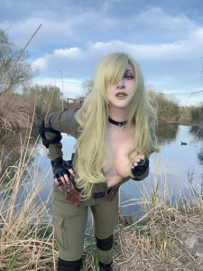 I woke up with a headache but i m gunna try to nap so i can catch up