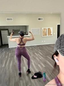 Starting to get some muscle back eeeeee