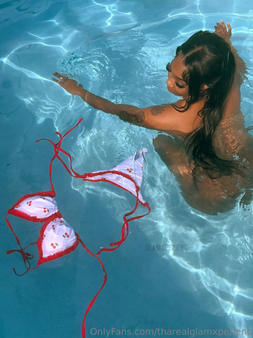 New pool house bundle for only 5 over 5 mins of twerking and titty 