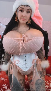 Holiday pink set video out in this outfit on sunday this photoset is