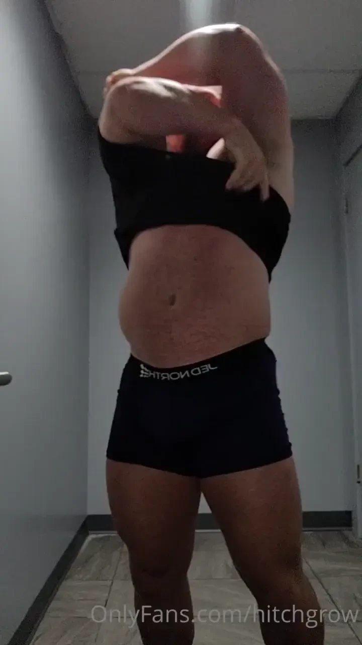 Struggling to get my top off with massive shoulder pump need to invest 