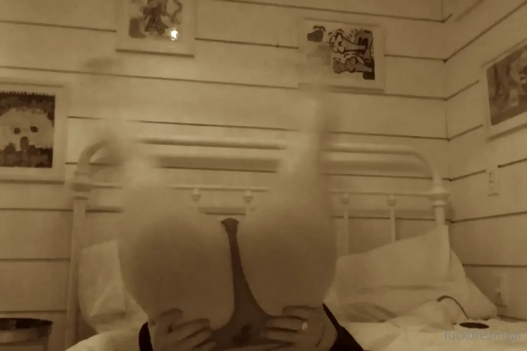 New hoodie and new trick i discovered lol 