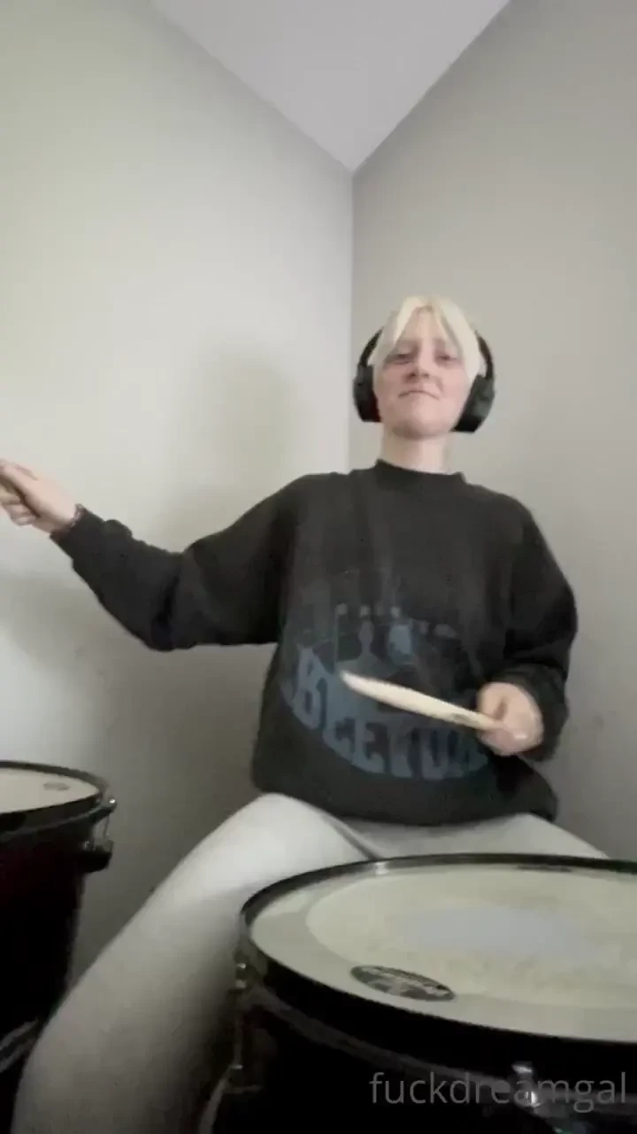 Guys i learned this song in 3 days my best friend needs a drummer for 