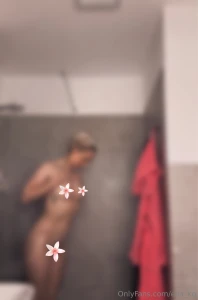 Kleiner blick in die dusche gef llig w rdest du mich einseifen part 1