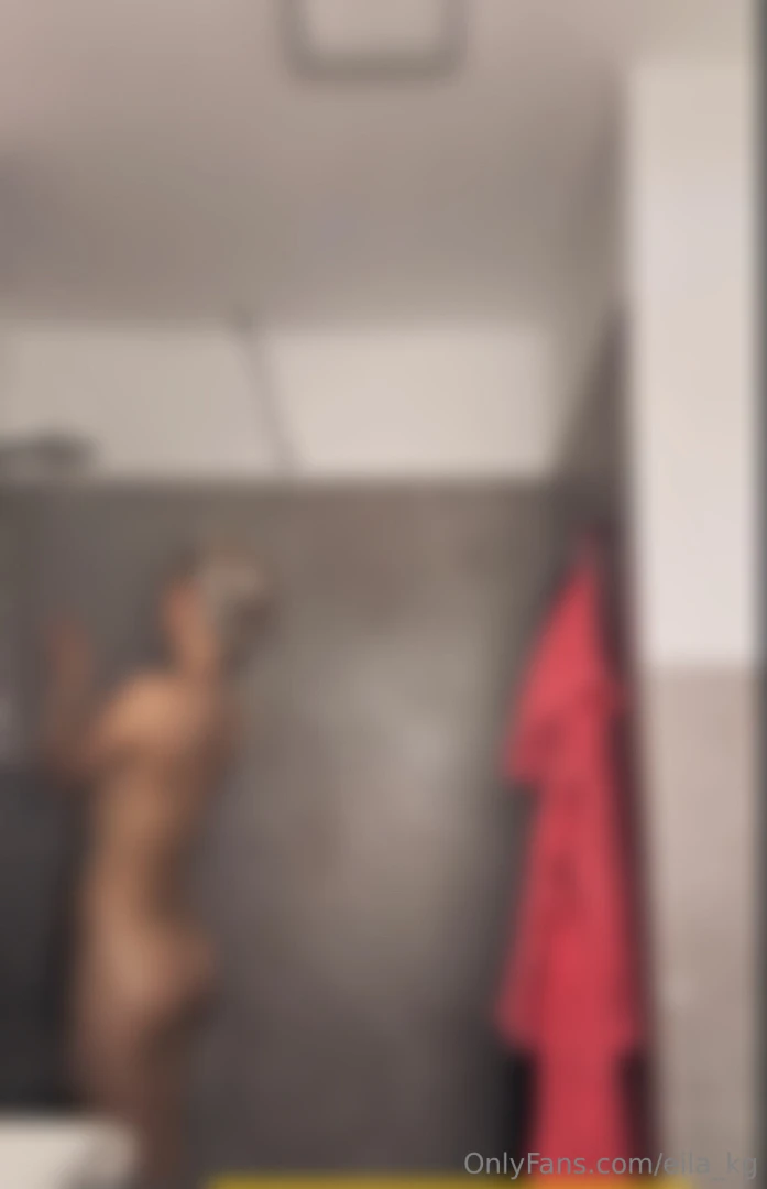 Kleiner blick in die dusche gef llig w rdest du mich einseifen 