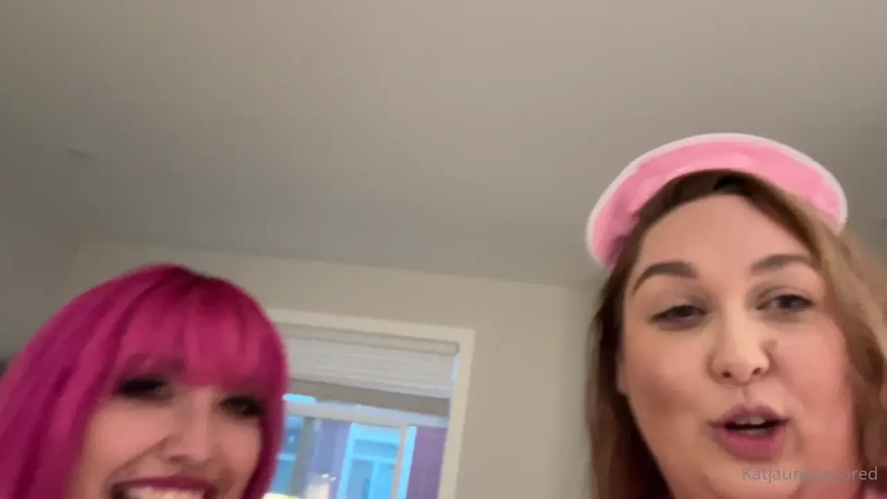 My first time getting introduced to tinasmalls before seeing her fuck 