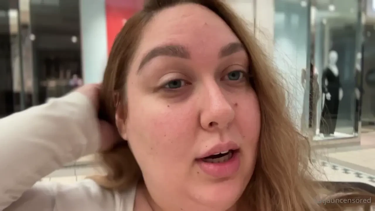 Gotta get me nails and toes done hahaha before my mexico trip 