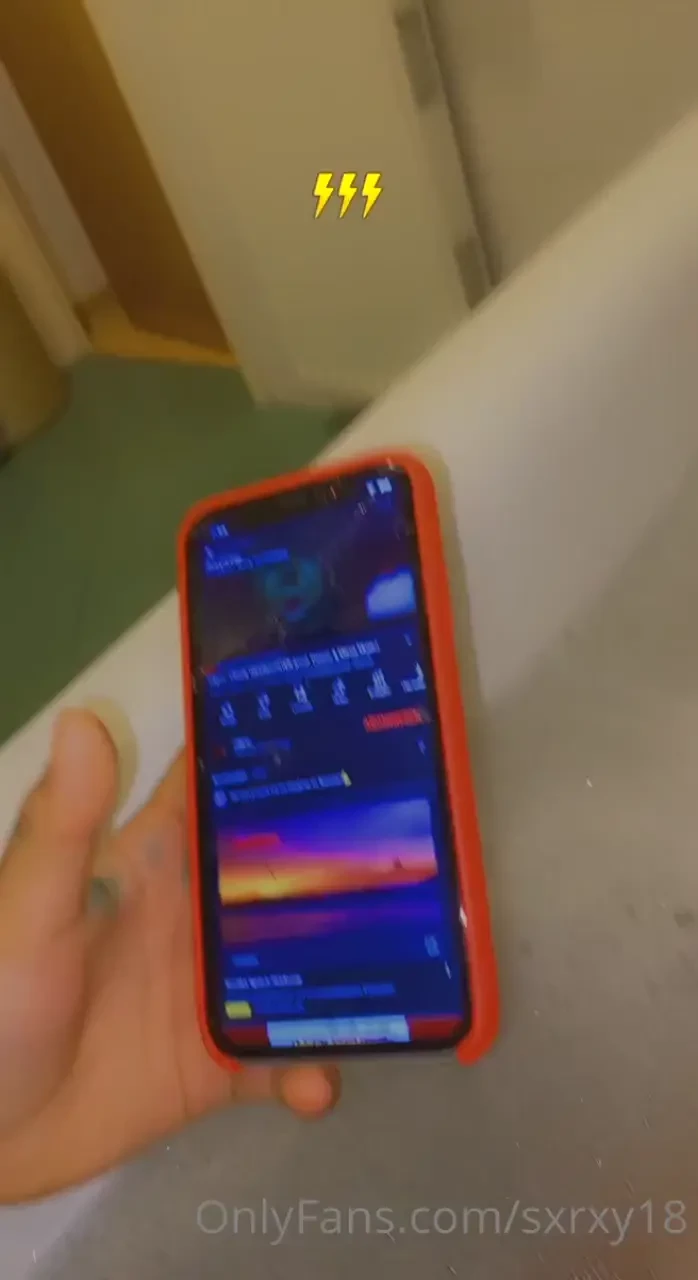 Wer badet auch immer mit musik wer hat bisschen zeit um zu schreiben 