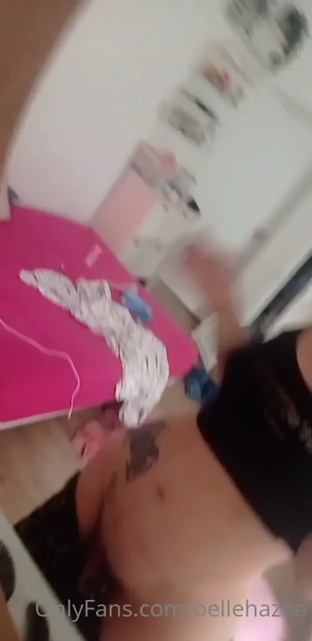 J investis dans un iphone je suis grave heureuse je l ai dans les 