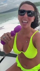 Can we all agree that i m a decent singer just ignore my mic i couldn