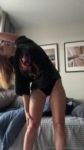 Maybe we can dance look how i can move