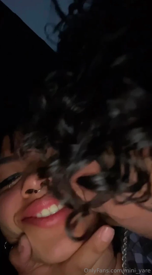 Besitos con la polla adentro eso me hace mojar bastante part 1 