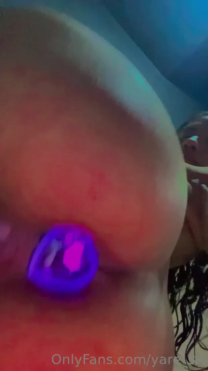 Deber as estar conmigo en la ducha 