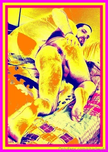 Here is an ass pic that i took in 2008 i m spreadinh it wide for the