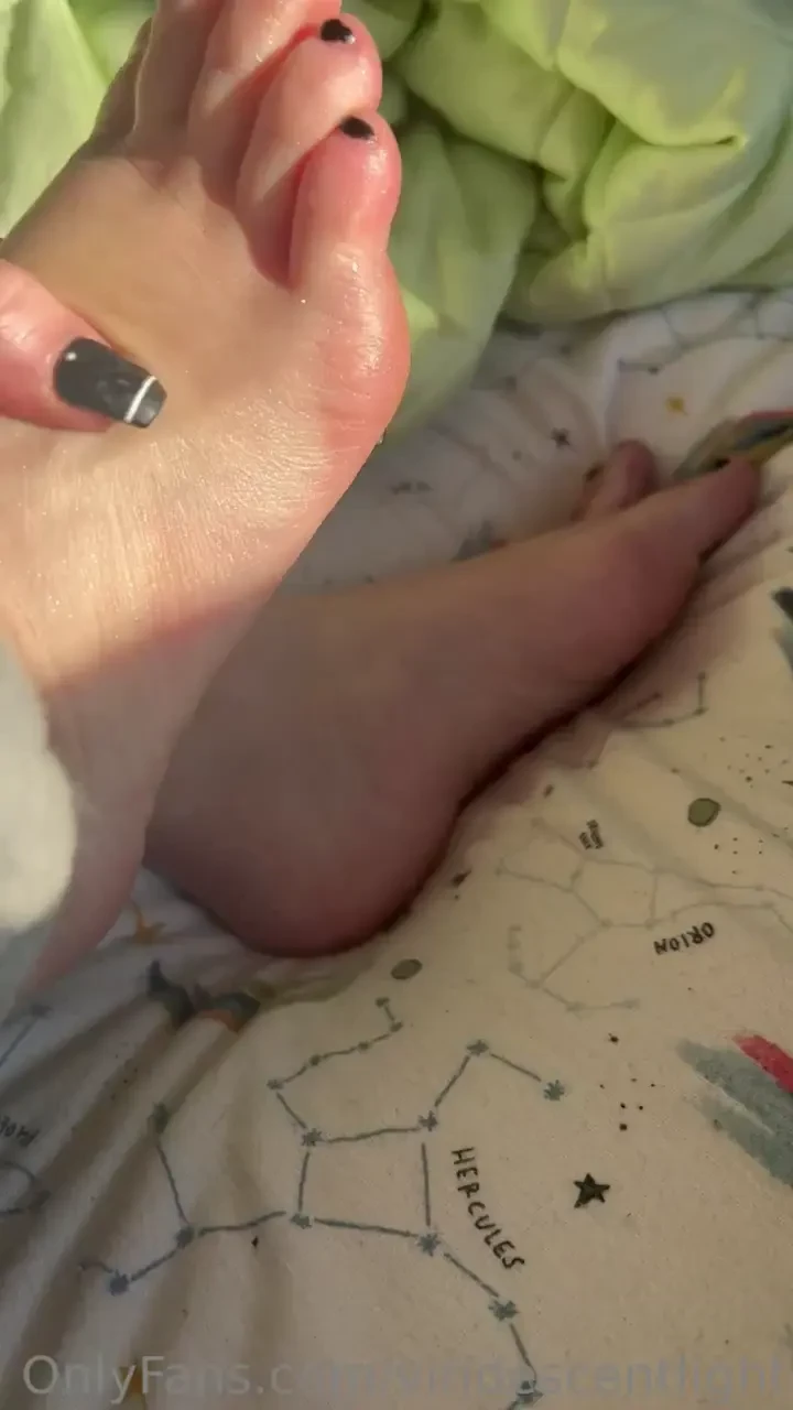 Feet sunlight and lotion part 1 