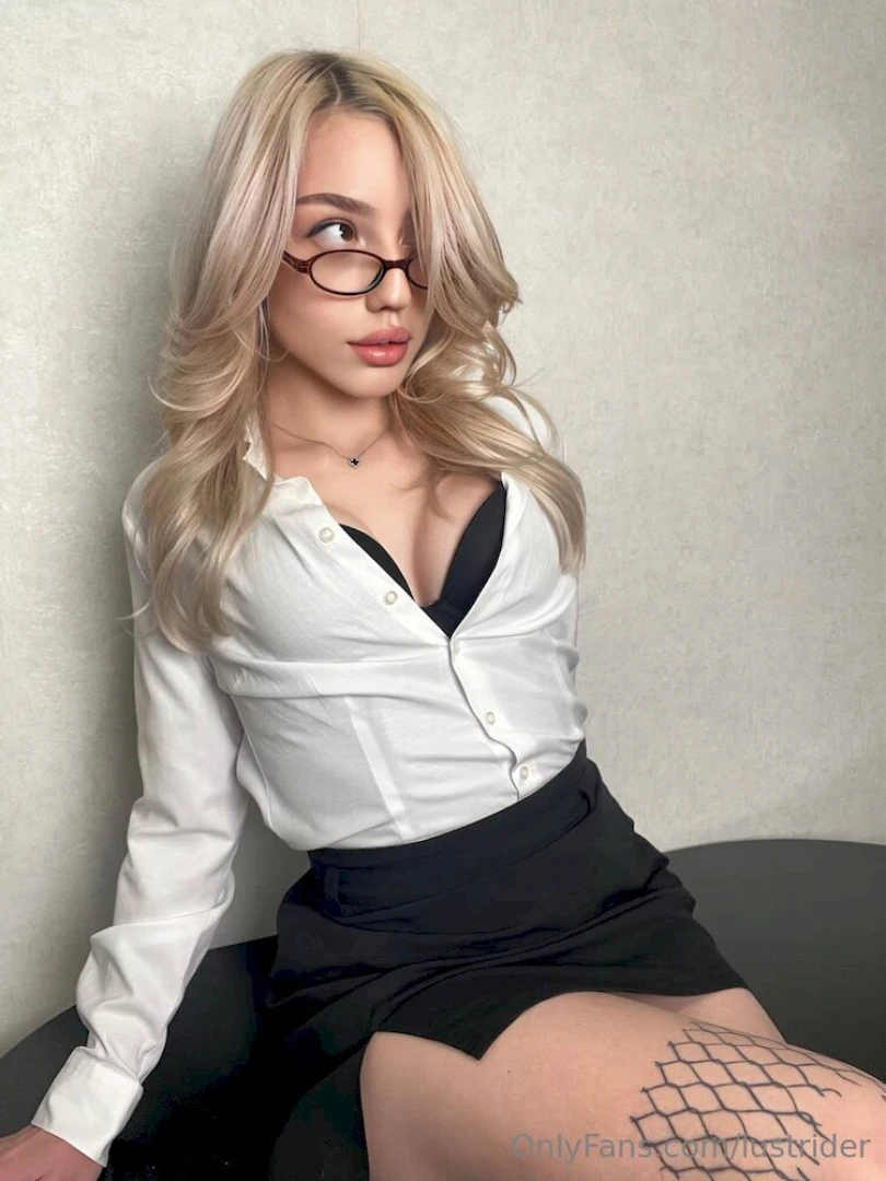 Eva_bambi she eva_bambi needs your cock more than ever this beauty part 904 