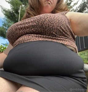 Come smoke a jay with me in the warm summer sun yes this is a part 7