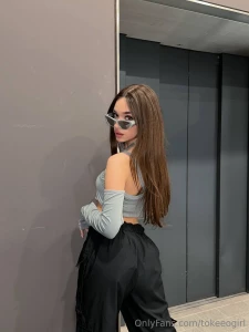 I m walking looking for my husband part 2