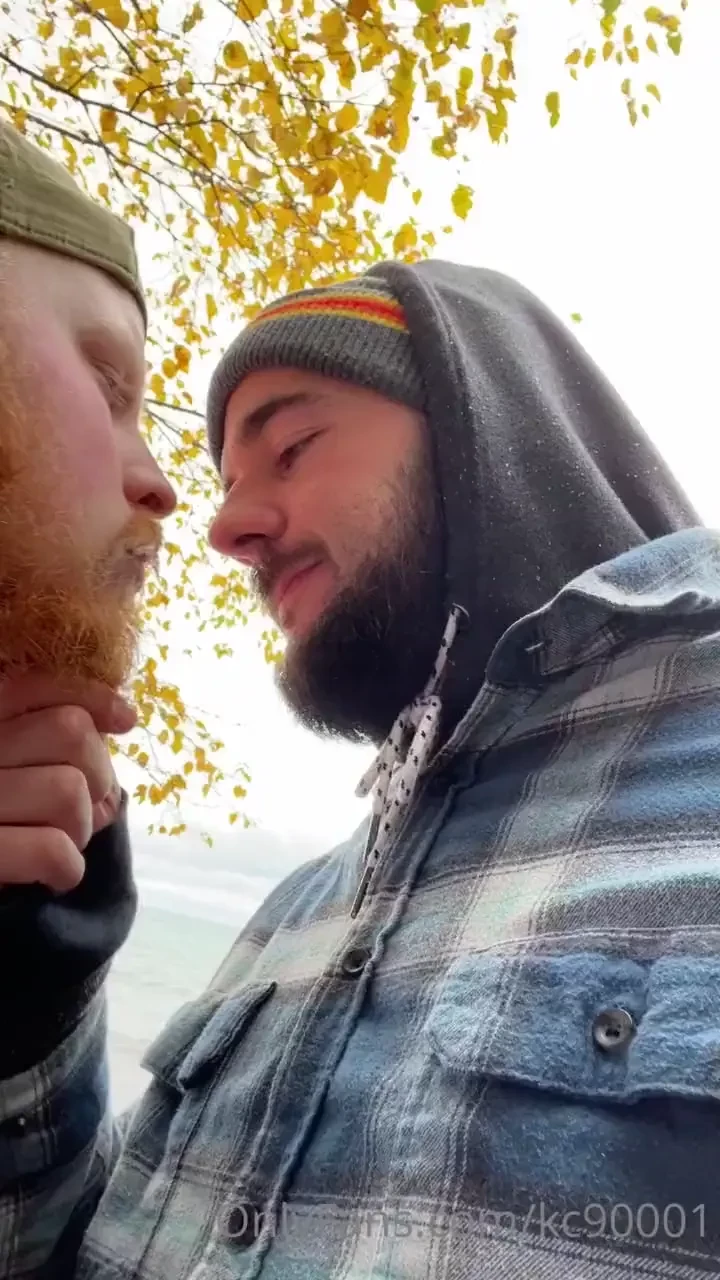 Roaminghog and i sucking each others dicks on lake superior yesterday 