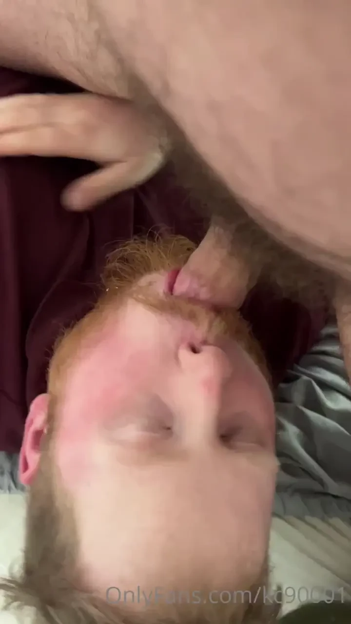 My bro roaminghog sucking on my dick and me nuttin on those sweet pink 