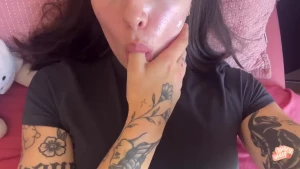 I received some very hot videos last week from a fair few of you and i