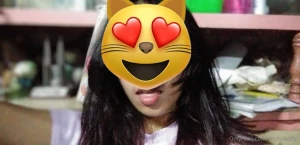 Many old picsss i guess they dont look so good with the emojis i will part 2