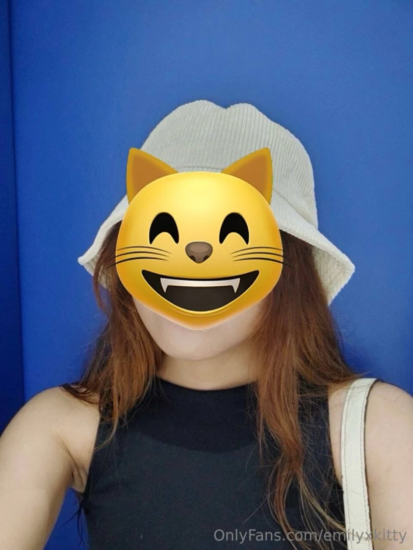 Hihi i like wearing those fisher hats 