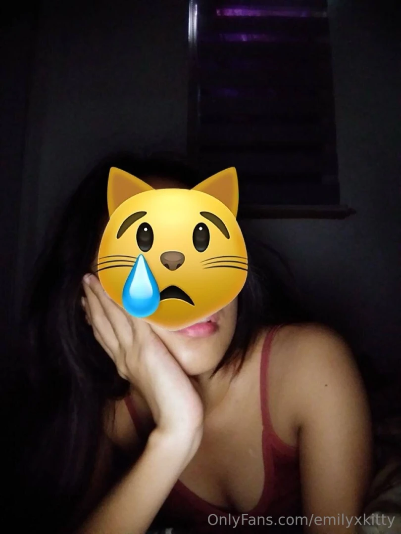 I m feeling lonely lonely and i wish i had a lover that could holddd 
