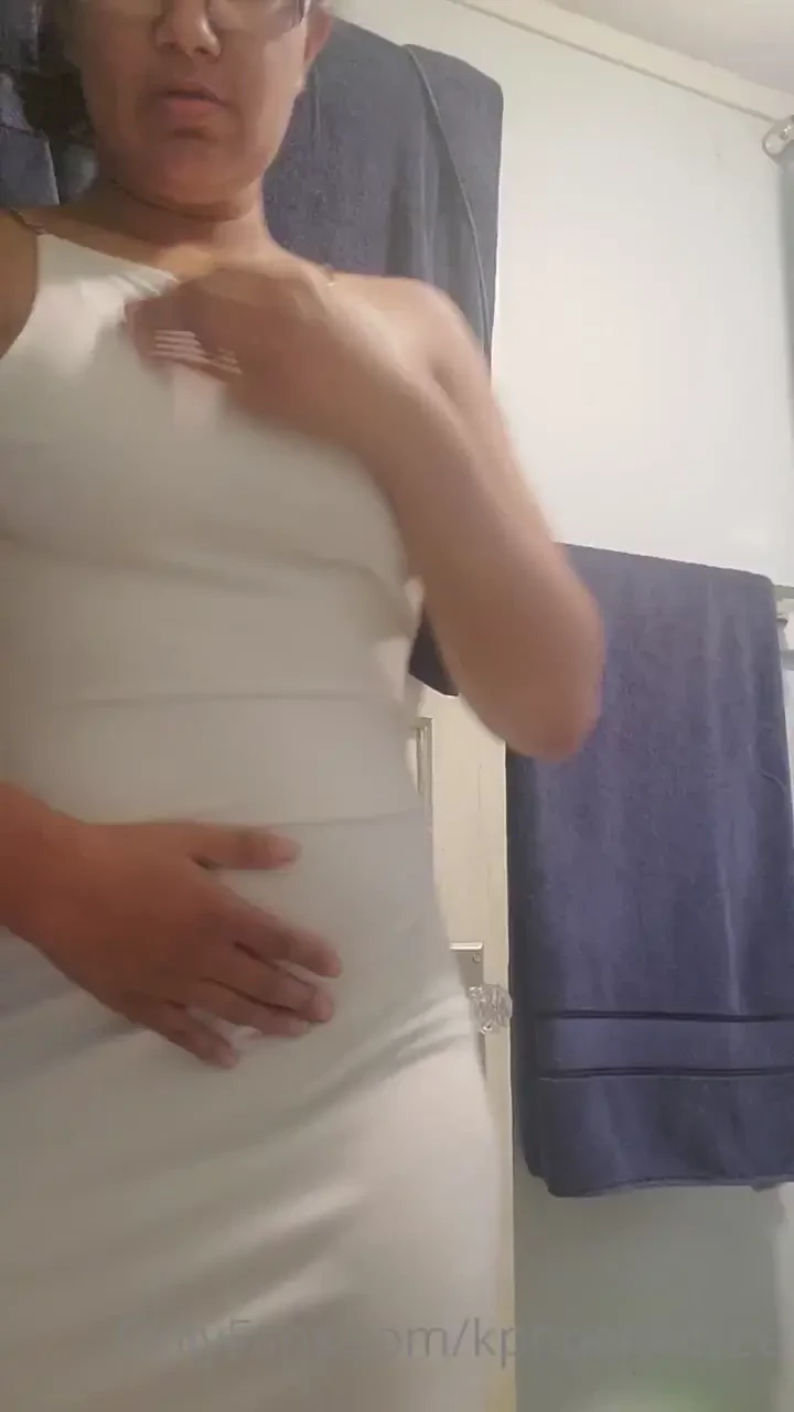 When ur boobs break ur dress 