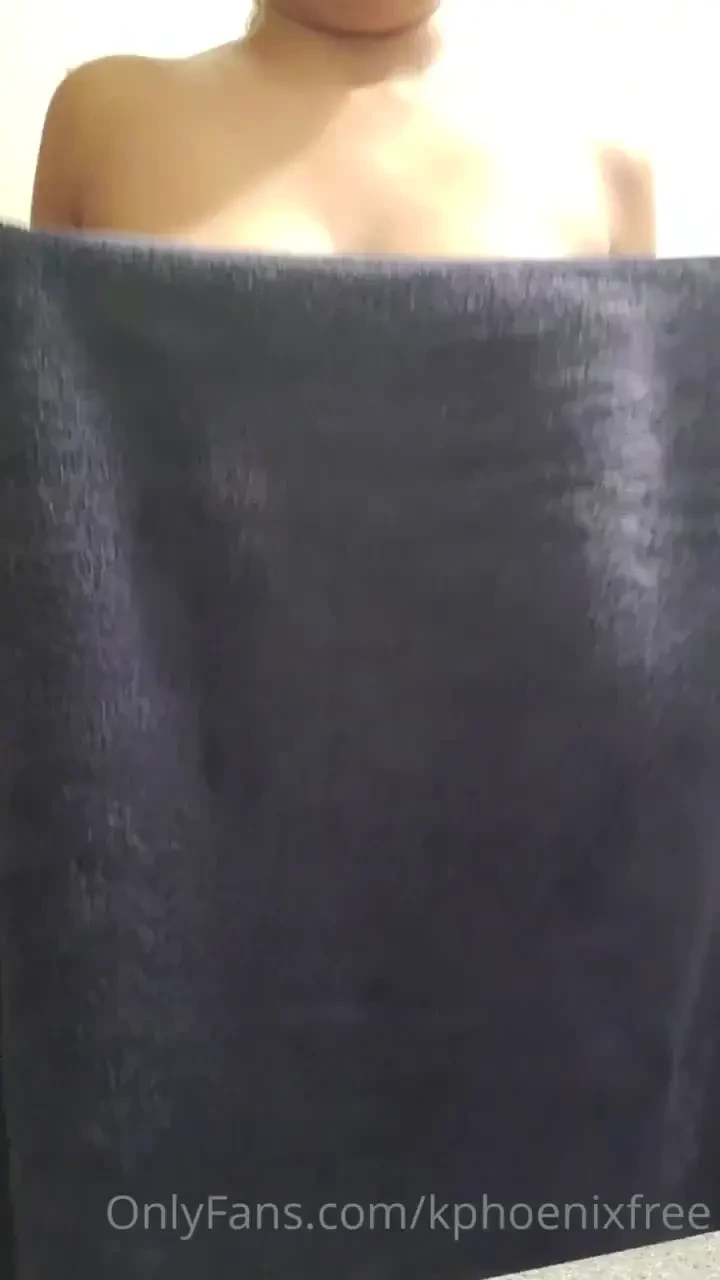 Lil tease after my tub 